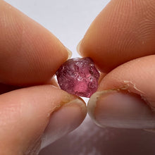 Load image into Gallery viewer, Lindi Garnet - Tanzania