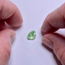 Load image into Gallery viewer, Merelani Mint Garnet - Tanzania
