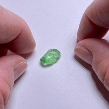 Load image into Gallery viewer, Merelani Mint Garnet - Tanzania
