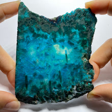 Load image into Gallery viewer, Gem Silica with Sagenite, Ray Mine Arizona
