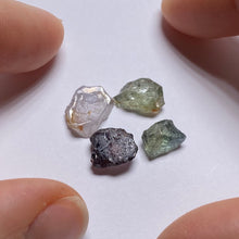 Load image into Gallery viewer, Umba Sapphire - Tanzania
