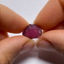 Load image into Gallery viewer, *New Find* Umbalite Garnet - Tanzania
