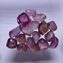 Load image into Gallery viewer, Lindi Garnet - Tanzania
