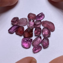 Load image into Gallery viewer, Lindi Garnet - Tanzania
