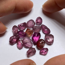 Load image into Gallery viewer, Lindi Garnet - Tanzania
