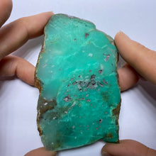 Load image into Gallery viewer, Chrysoprase - Australia
