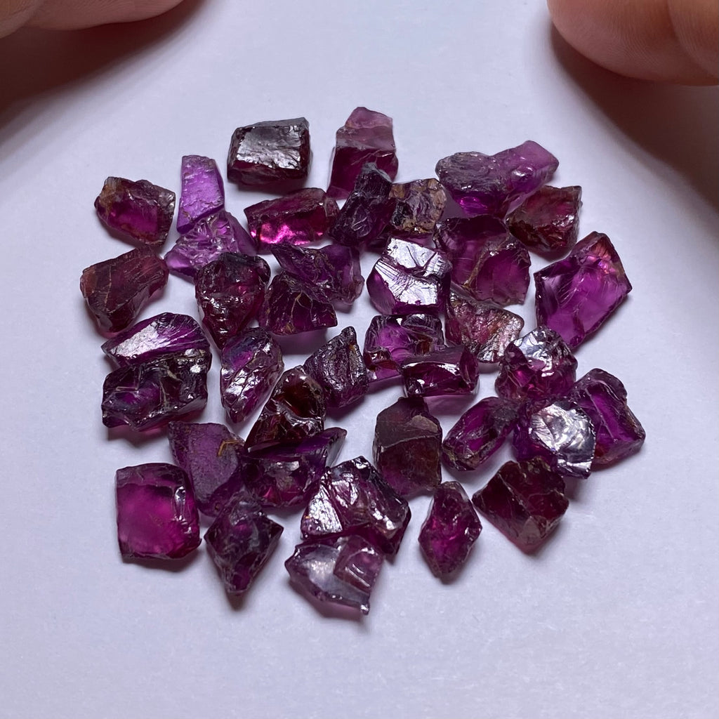 Purple Garnet 15+ grams - Mozambique