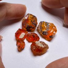 Load image into Gallery viewer, Mexican Fire Opals - Magdalena,  Jalisco

