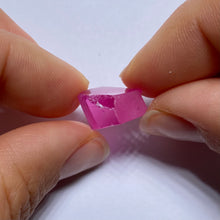 Load image into Gallery viewer, Pulled Czochralski Magenta Sapphire
