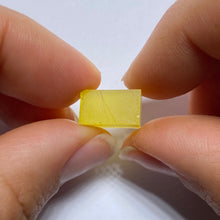 Load image into Gallery viewer, Pulled Czochralski  Canary Yellow Sapphire
