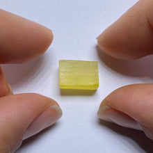 Load image into Gallery viewer, Pulled Czochralski  Canary Yellow Sapphire
