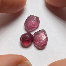 Load image into Gallery viewer, Lindi Garnet - Tanzania
