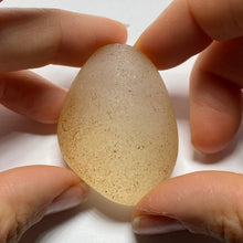 Load image into Gallery viewer, Natural Topaz - Colombia
