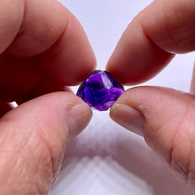 Load image into Gallery viewer, AAA Amethyst - Uruguay
