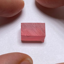 Load image into Gallery viewer, Padparadscha Sapphire (Synthetic)
