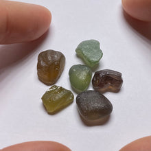 Load image into Gallery viewer, Zircons - Tunduru Tanzania
