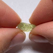 Load image into Gallery viewer, Umba Sapphire - Tanzania
