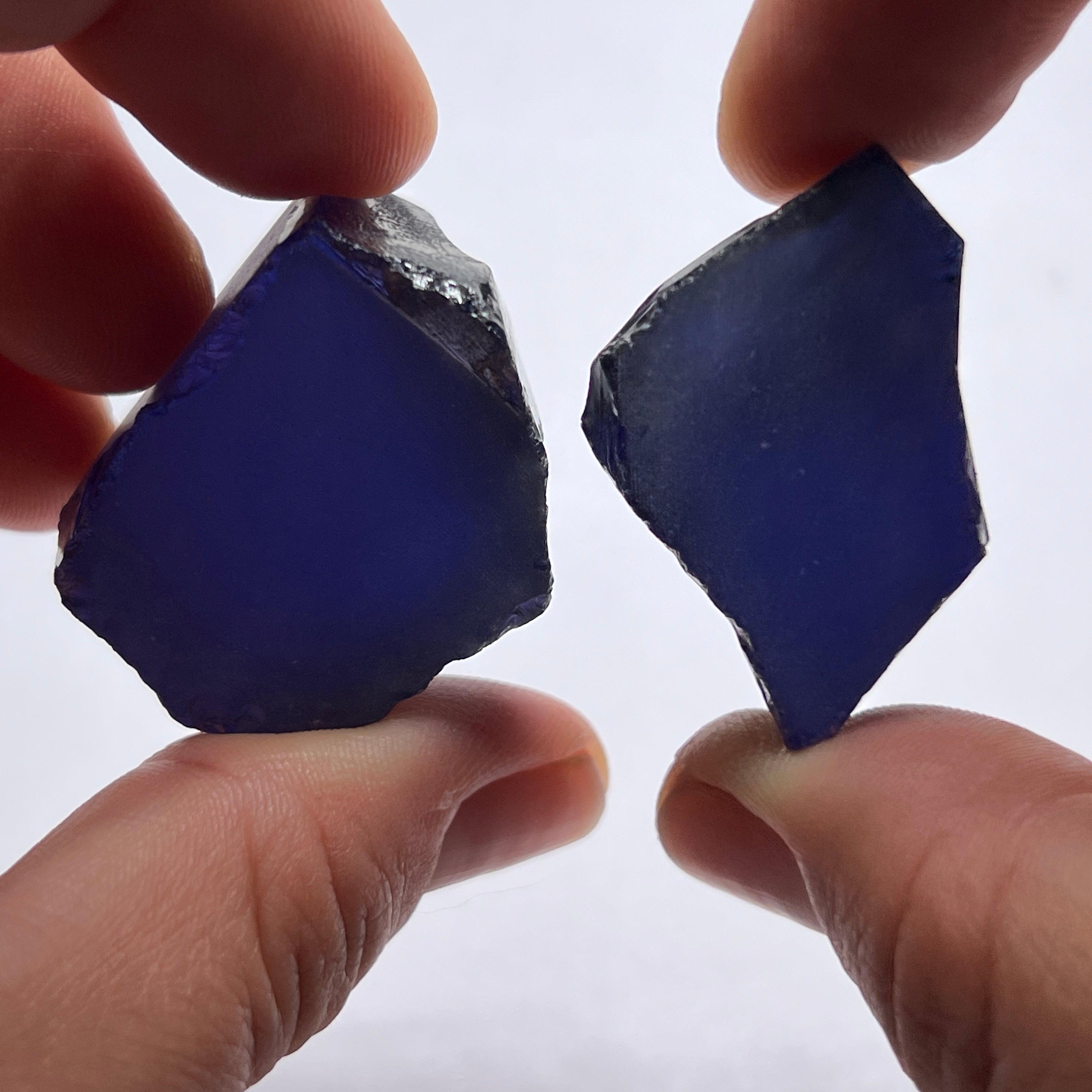 Medium Tanzanite Cubic Zirconia