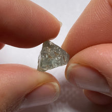 Load image into Gallery viewer, Umba Sapphire - Tanzania
