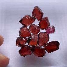 Load image into Gallery viewer, Lindi Garnets - Tanzania

