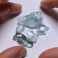Load image into Gallery viewer, Aquamarine - Mozambique

