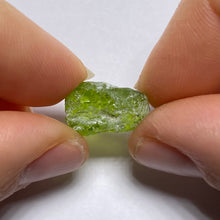 Load image into Gallery viewer, Peridot - China
