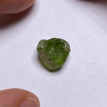 Load image into Gallery viewer, Peridot - China
