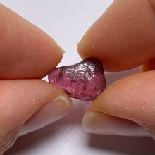 Load image into Gallery viewer, Malaya Garnet - Tanzania
