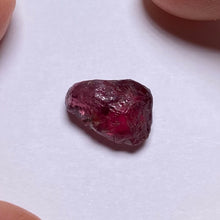 Load image into Gallery viewer, Malaya Garnet - Tanzania
