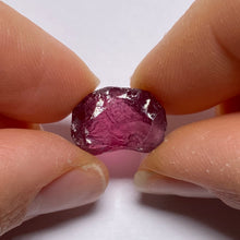 Load image into Gallery viewer, Malaya Garnet - Tanzania

