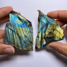 Load image into Gallery viewer, Labradorite - Madagascar
