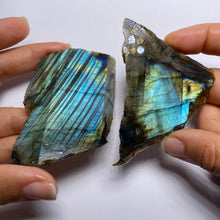 Load image into Gallery viewer, Labradorite - Madagascar
