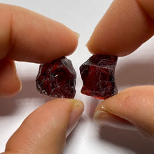 Load image into Gallery viewer, Chrome Pyrope - Mozambique (Special Deal)
