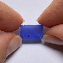 Load image into Gallery viewer, Pulled Czochralski Royal Blue Sapphire
