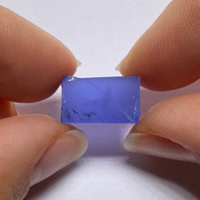 Load image into Gallery viewer, Pulled Czochralski Royal Blue Sapphire
