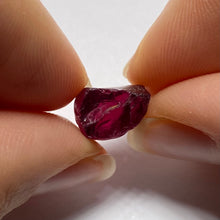 Load image into Gallery viewer, Umbalite Garnet - Tanzania
