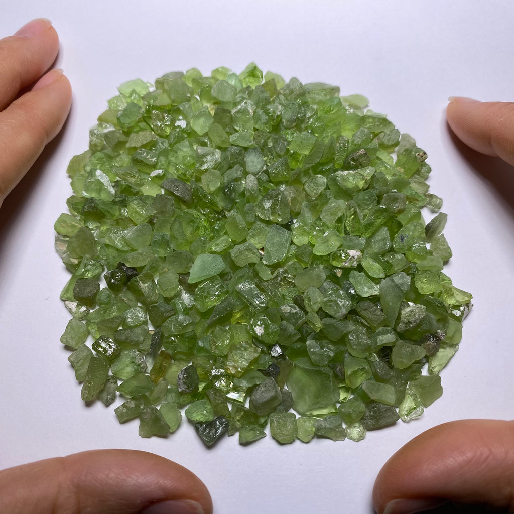 Burmese Peridot -Melee-size