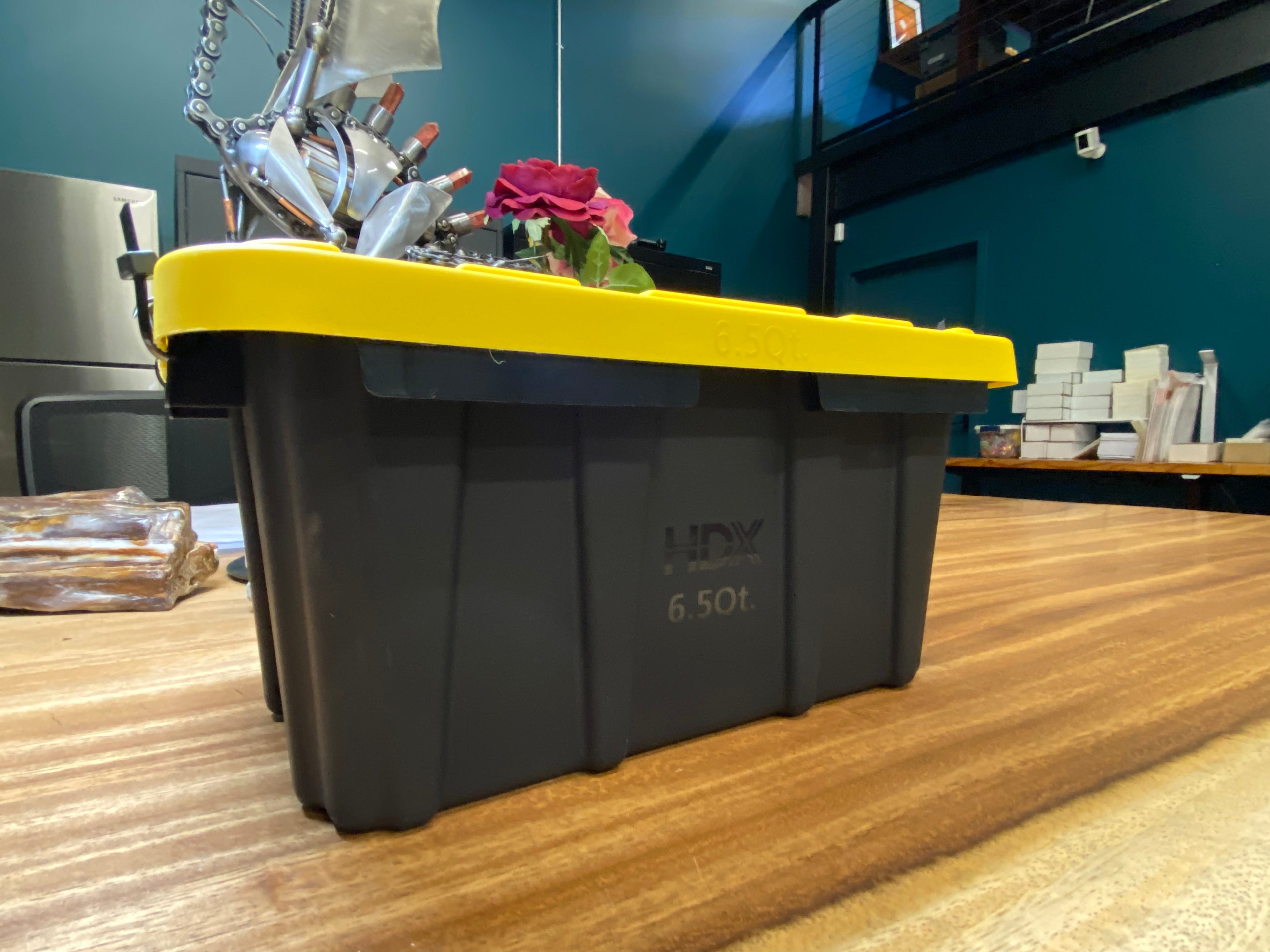 Premium Treasure Chest of Cabbing Rough