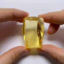 Load image into Gallery viewer, Yellow Cubic Zirconia
