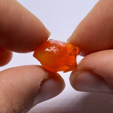 Load image into Gallery viewer, Mexican Fire Opal - Magdalena,  Jalisco
