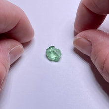 Load image into Gallery viewer, Merelani Mint Garnet - Tanzania
