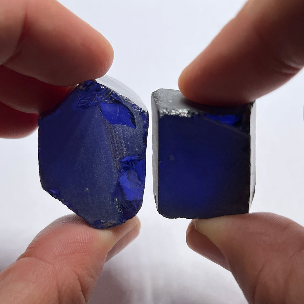 Medium Tanzanite Cubic Zirconia