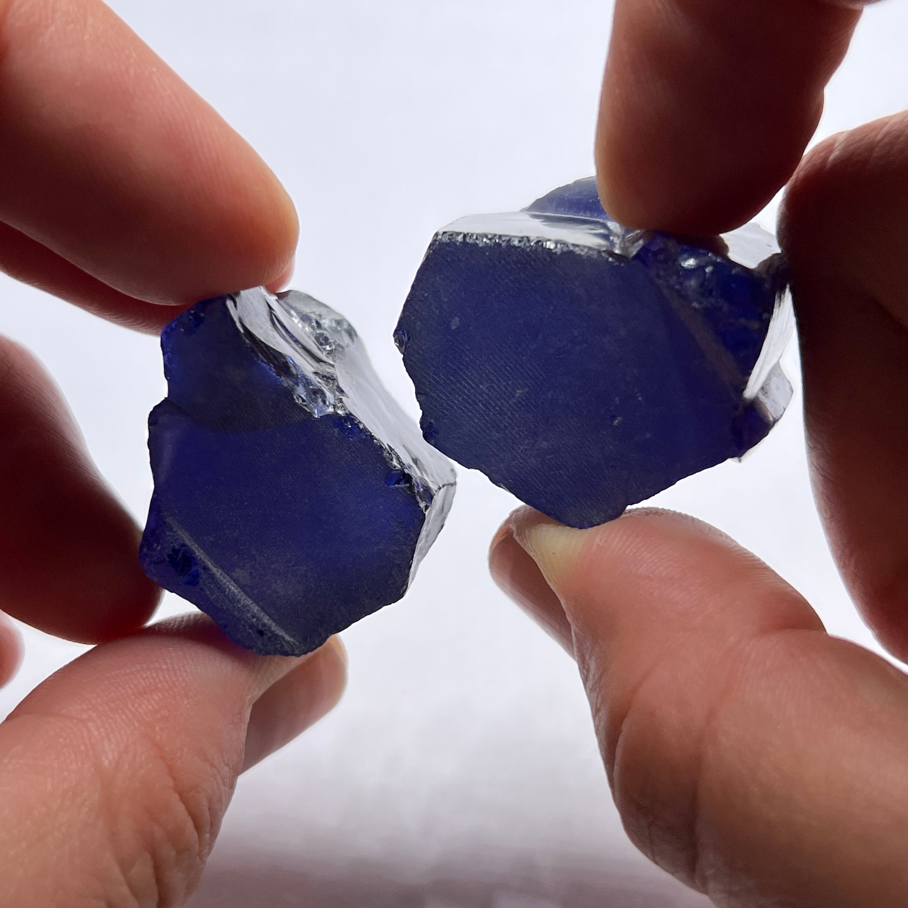 Medium Tanzanite Cubic Zirconia