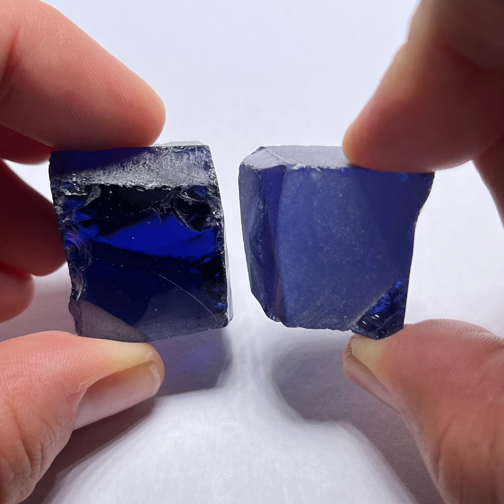 Medium Tanzanite Cubic Zirconia