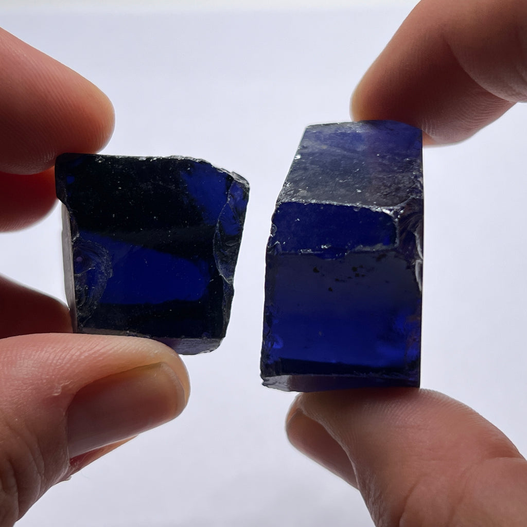 Medium Tanzanite Cubic Zirconia