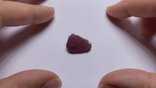 Load and play video in Gallery viewer, Umbalite Garnet - Tanzania
