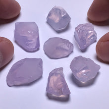 Load image into Gallery viewer, Lavender Quartz Parcel - 30 grams
